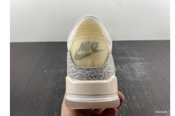 FJ9479-100 “Ivory” FJ9479-100 Jordan 3 Craft Air 0905